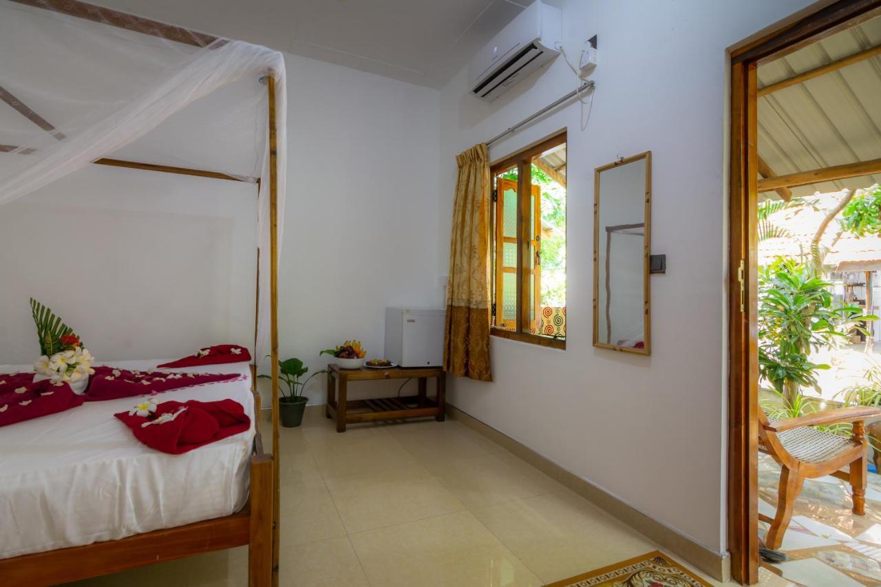 Comfort Beach Hotel Arugam Bay Exteriör bild